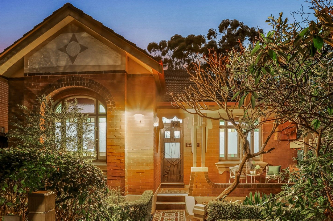 拍卖 | 悉尼Ashbury联邦风格住宅拍卖价飙升至226万澳元，刷新区域记录！（组图） - 3
