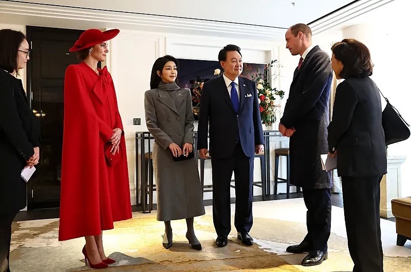 英盛大仪式迎韩总统夫妇，凯特“露腿“抢镜（组图） - 2