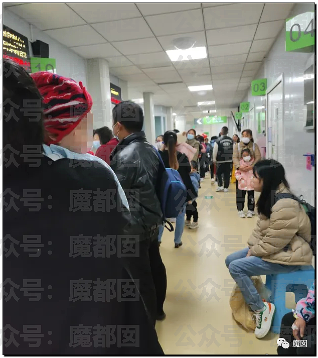 热搜第一！中国多地出现民众大面积发烧，医院人满为患，等号超过24小时（组图） - 43