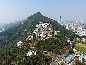 揭秘许家印的香港物业：有山顶豪宅，也有价值仅几百万的“老破小”（组图） - 3