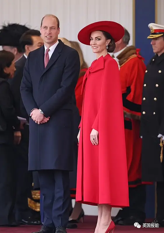英王室为韩总统办奢华国宴！查尔斯给Blackpink发大英勋章，最抢镜的是凯特王妃的红衣美腿（组图） - 11