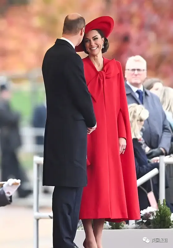 英王室为韩总统办奢华国宴！查尔斯给Blackpink发大英勋章，最抢镜的是凯特王妃的红衣美腿（组图） - 8