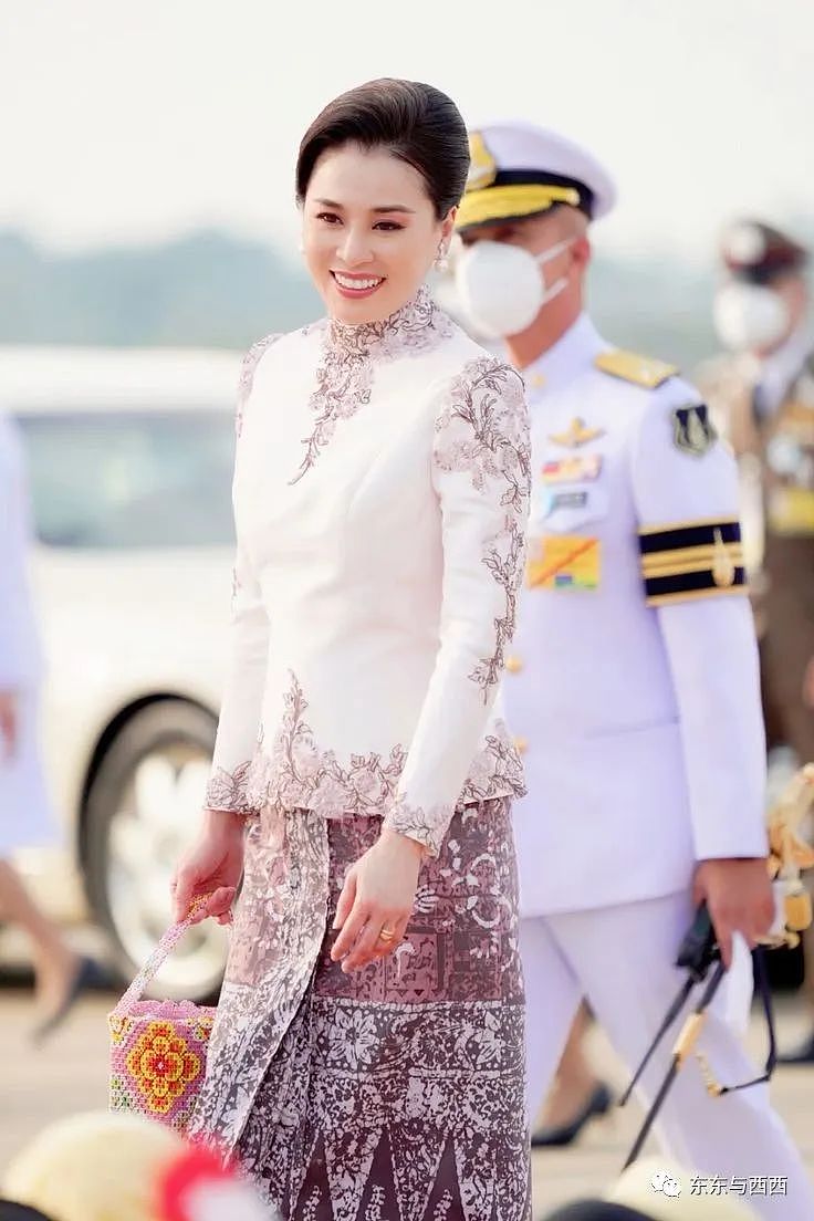 泰国王后被传有私生子，十年秘争储位，这是“请父王传位于我”的找死节奏吗？（组图） - 30