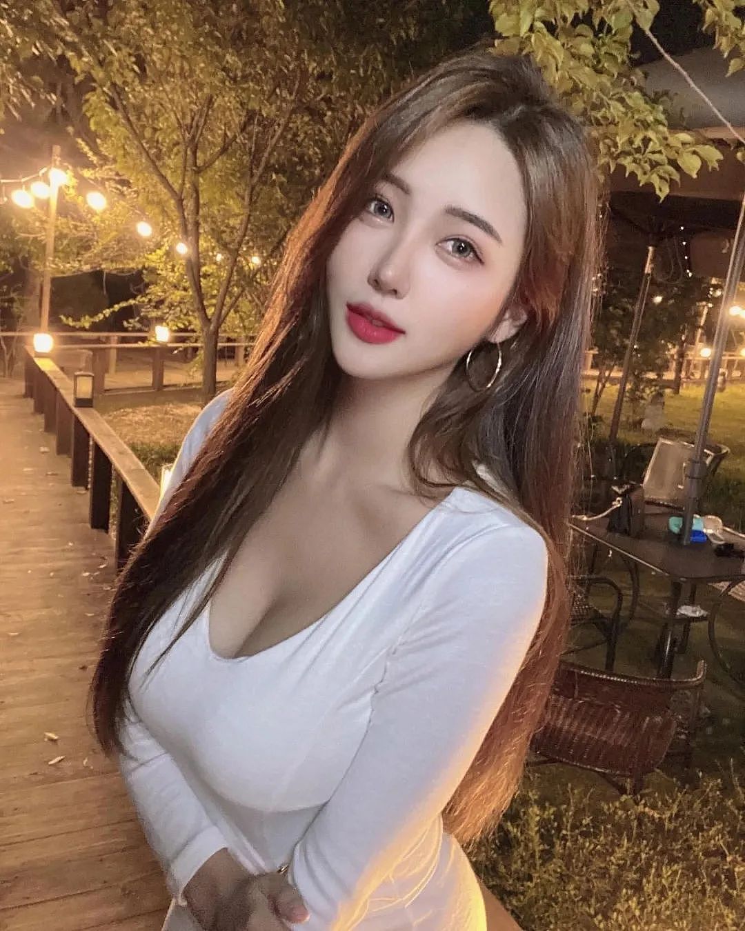 【美女】南韩网红美女饱满的酥胸、翘臀，盈盈一握的迷人腰线，被称“人间玉兔精”（组图） - 22