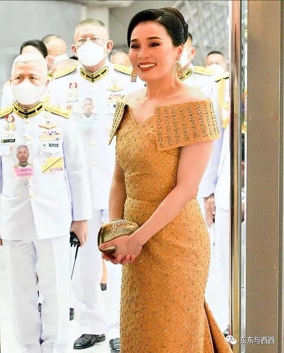 泰国王后被传有私生子，十年秘争储位，这是“请父王传位于我”的找死节奏吗？（组图） - 36
