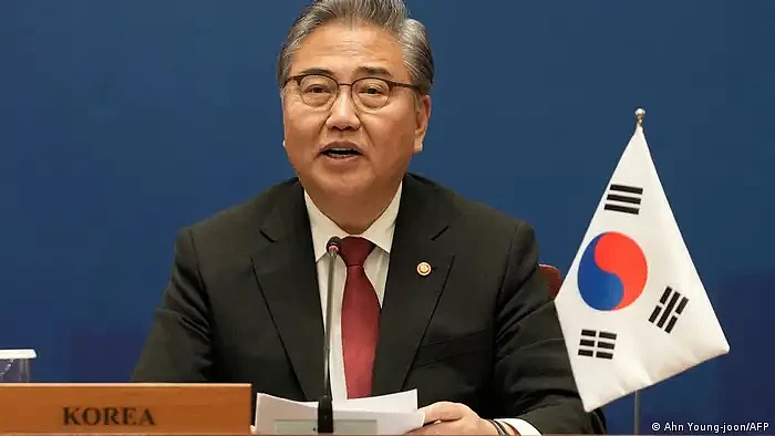 中日韩外长承诺尽快召开三国领导人会谈（组图） - 2