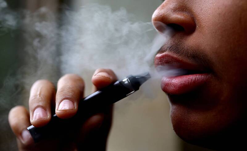 澳洲明年1月起禁止进口电子烟！阻止青少年吸烟（图） - 1