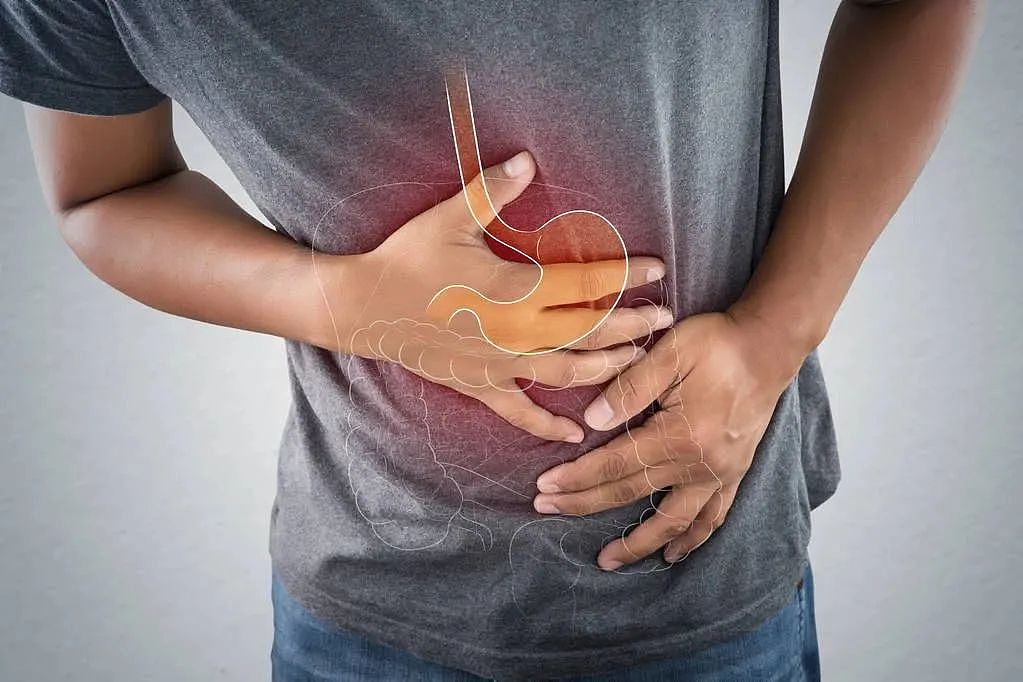 胃病变成“胃癌”前，曾用5个症状提醒你（组图） - 1