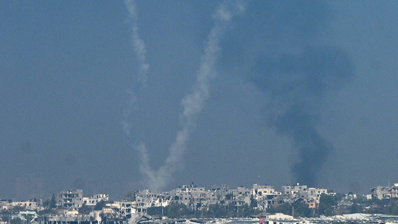 以色列哈马斯战火重燃！加沙烽烟再起！官员：14死数十伤（组图） - 1
