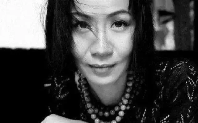 她是“中国最丑女演员”，凭什么嫁入豪门，成为阔太？（组图） - 20
