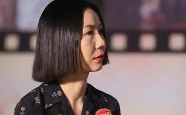 她是“中国最丑女演员”，凭什么嫁入豪门，成为阔太？（组图） - 26