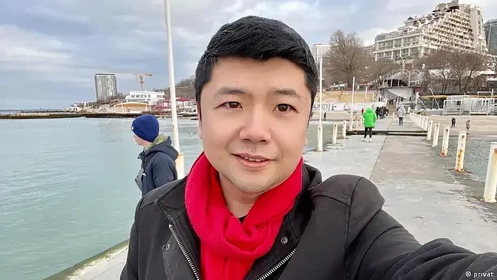 外媒：在乌华人拍摄视频因