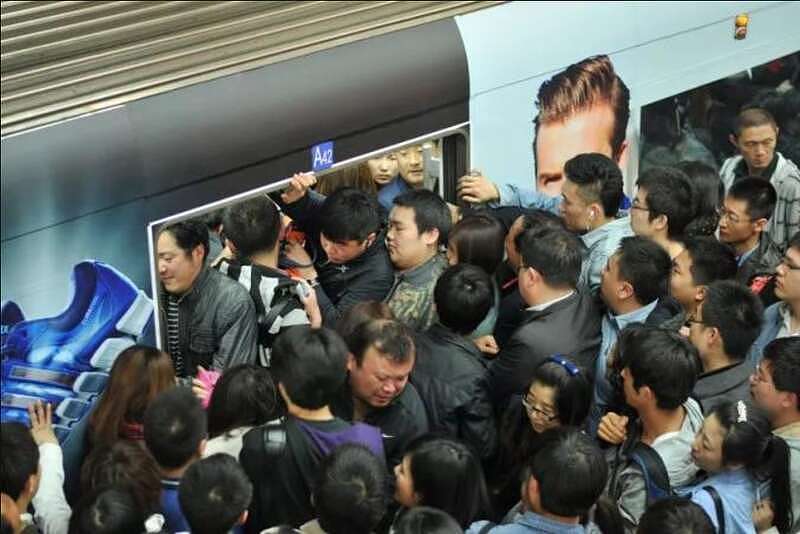 地铁挤爆居然还亏钱，北京年亏超百亿钱都亏哪了？（组图） - 2