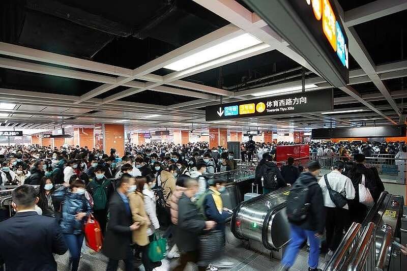 地铁挤爆居然还亏钱，北京年亏超百亿钱都亏哪了？（组图） - 14