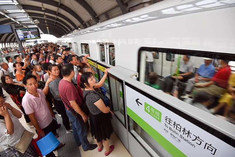 地铁挤爆居然还亏钱，北京年亏超百亿钱都亏哪了？（组图） - 18