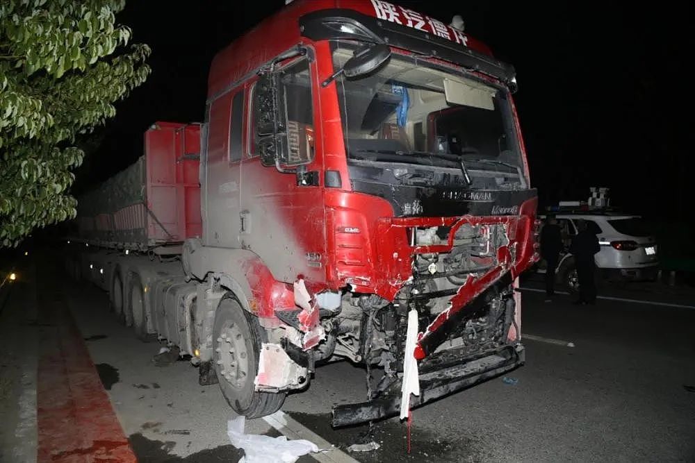 货车冲撞送殡队伍致20死19伤，事故调查报告公布（组图） - 2