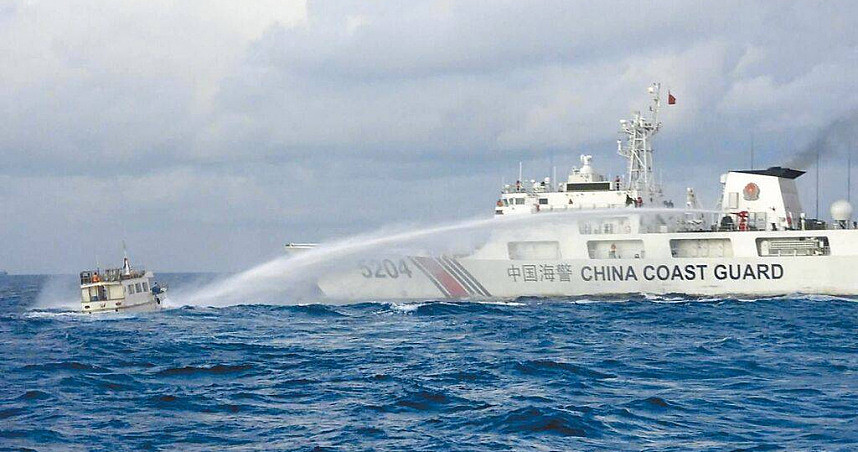 中国与日菲在东海南海爆纷争，互控对方入侵领海（图） - 1