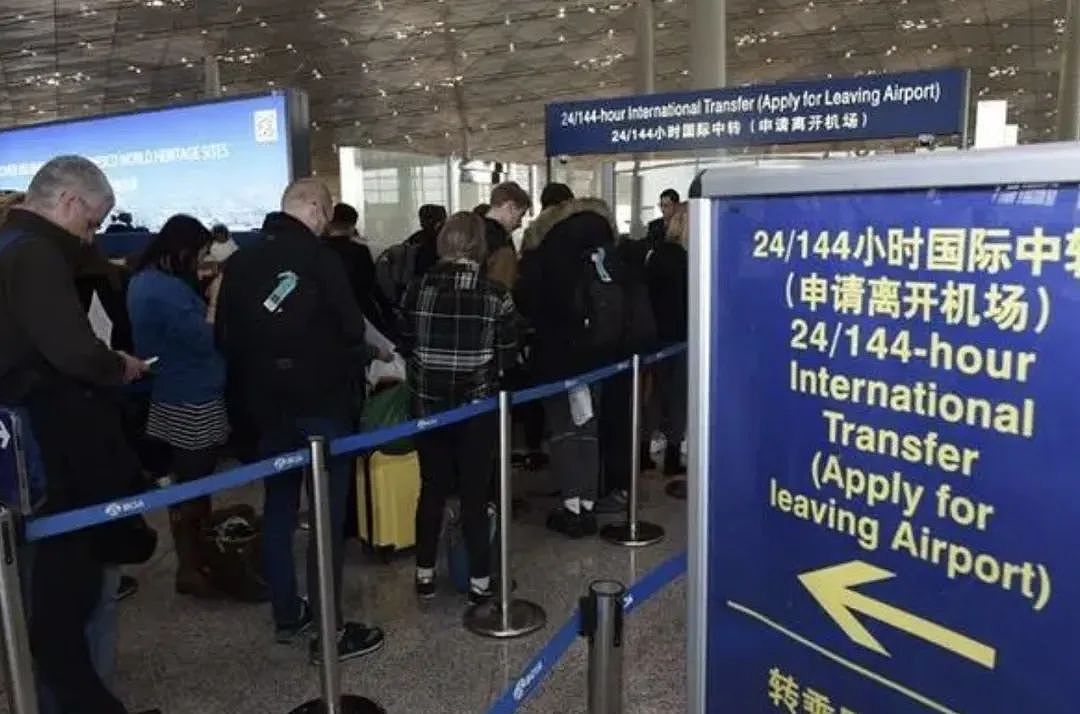 让日本籍乘客优先登机，中国女子滞留浦东机场暴怒！吉祥航空道歉：偶发服务过错（组图） - 6