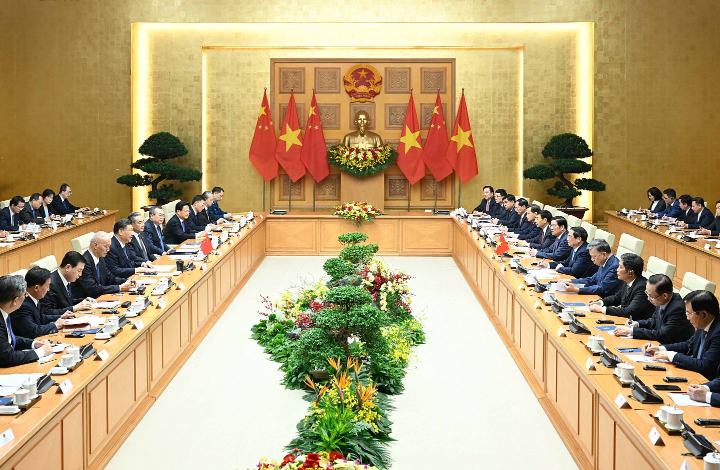 中越联合声明：越南重申奉行一中，吁早日达成南海行为准则（组图） - 9