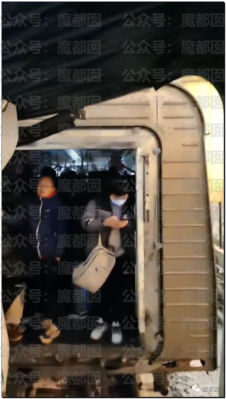 北京地铁发生严重追尾事故！515人受伤送医，102人骨折，被困乘客砸窗求生（视频/组图） - 28