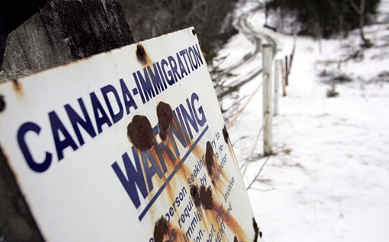 加拿大或大赦60万非法移民，直接送PR！华人怒喷：正规移民10年没搞定（组图） - 2