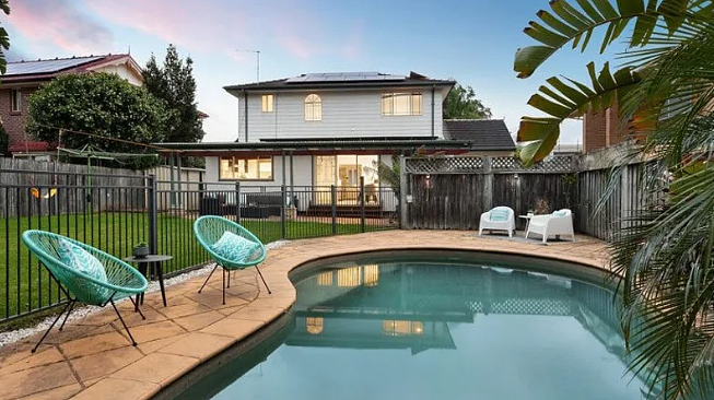 新闻 | 年末狂欢！悉尼839套住宅即将拍卖！较去年激增20%，年底前或许能捡漏？（组图） - 4