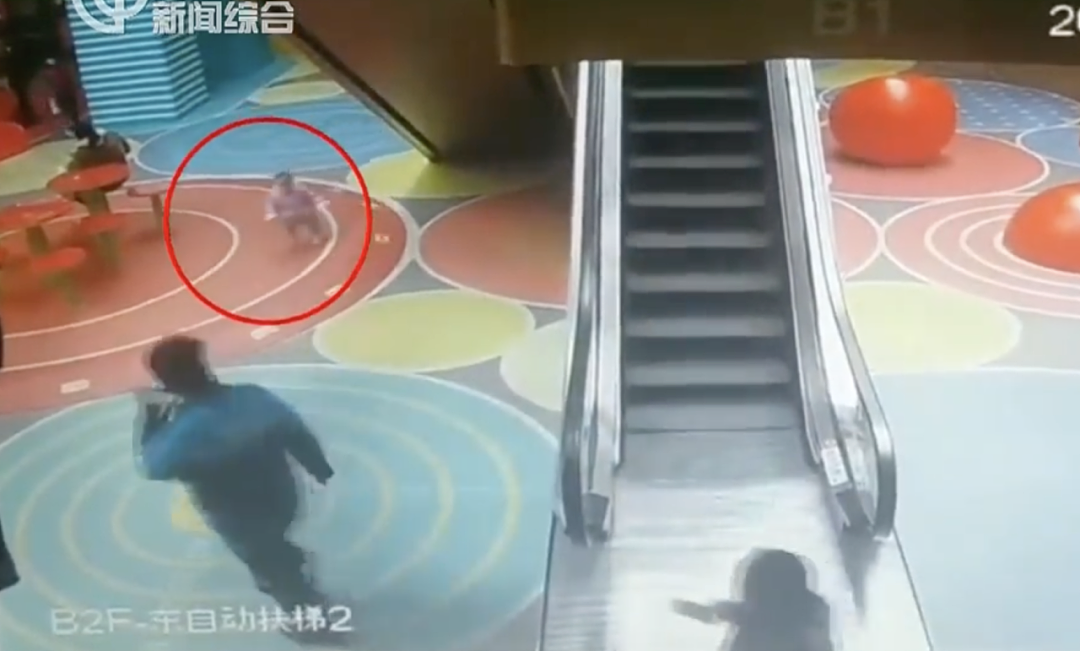 血压高了！19个月幼童被扶梯夹断手指，上海一商场惨被家长划分主要责任并索赔5.7万，法院这样判...（视频/组图） - 8