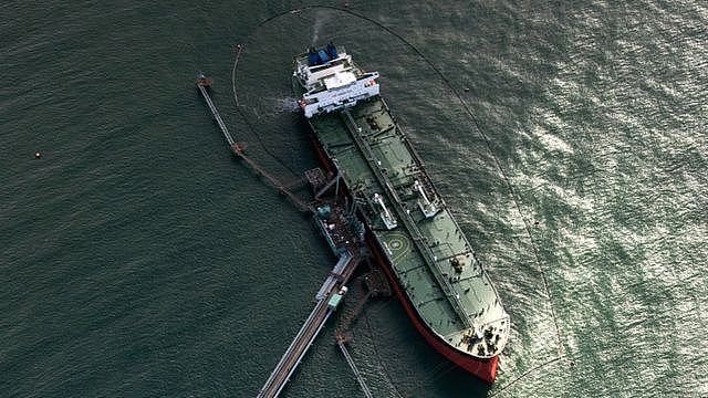 红海货轮遭受攻击为何引发油价上涨的担忧（组图） - 2