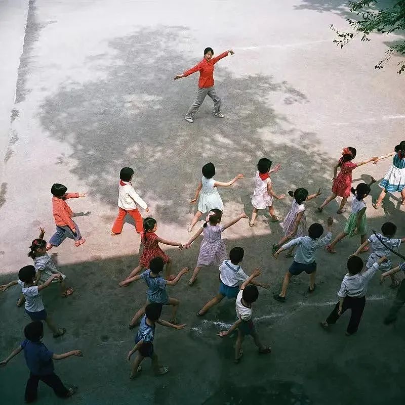 116张照片，再现40年前小学生精神状态：永远回不去的中国式童年（组图） - 12