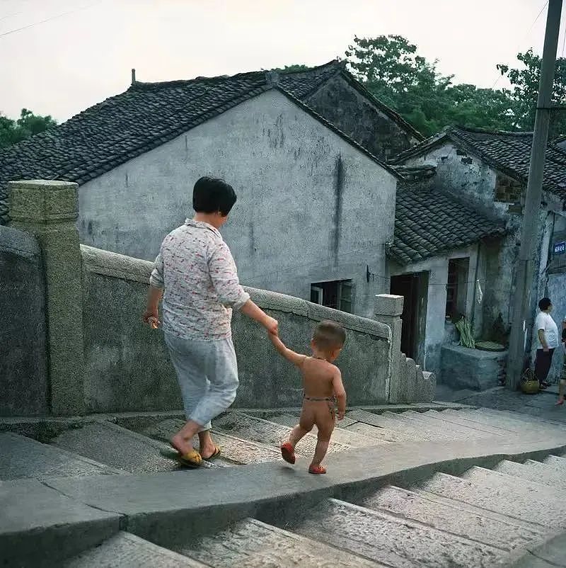 116张照片，再现40年前小学生精神状态：永远回不去的中国式童年（组图） - 35