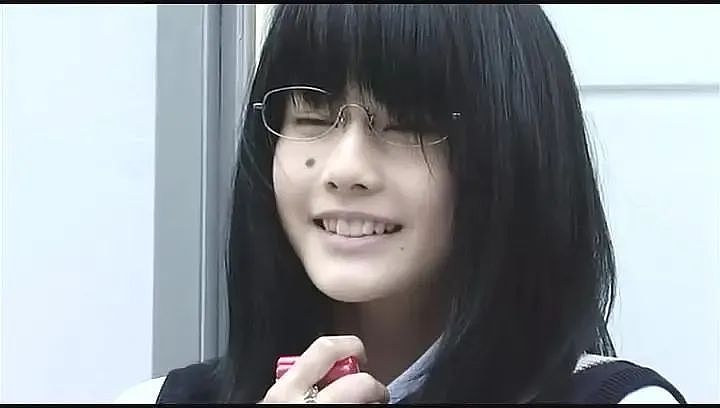 日本这位女星12岁就吸粉无数，如今形象大变吓坏网友：什么情况！？（组图） - 41