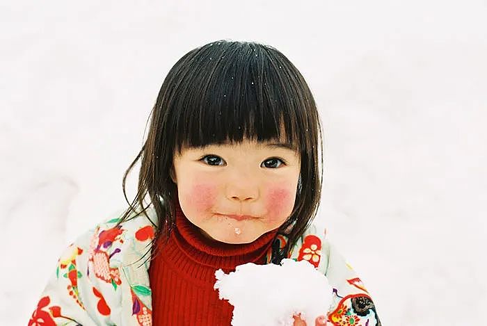 那个承包无数人头像的日本第一萝莉，长大后成了这样（组图） - 13