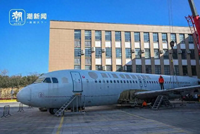 太震撼！杭州一学校花1500万，买下空客A320！只为给学生练手…（组图） - 1