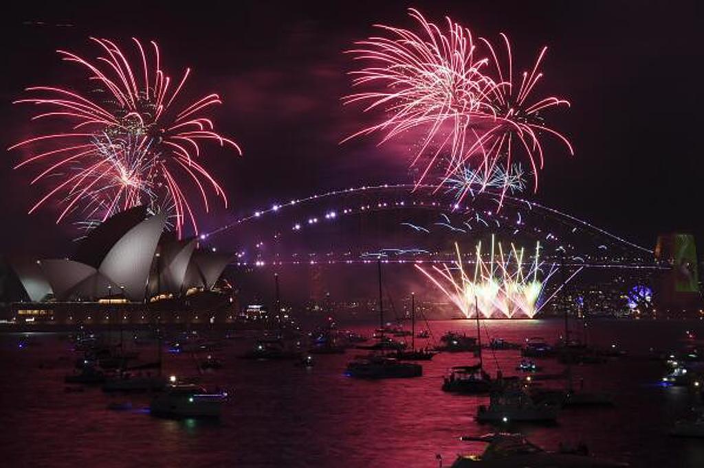 2024悉尼跨年烟火秀！吸百万人挤爆歌剧院与港口（视频/图） - 1