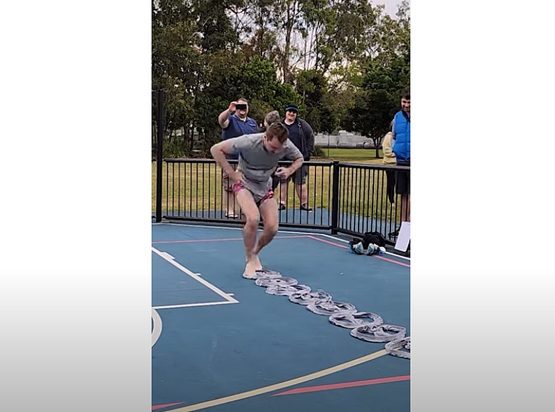 好快！澳男13.03秒穿10件内裤，打破金氏世界纪录（视频/组图） - 2