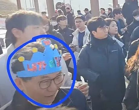 韩国下任总统有力候选人李在明遇袭，血流不止！现场视频曝光（视频/组图） - 2