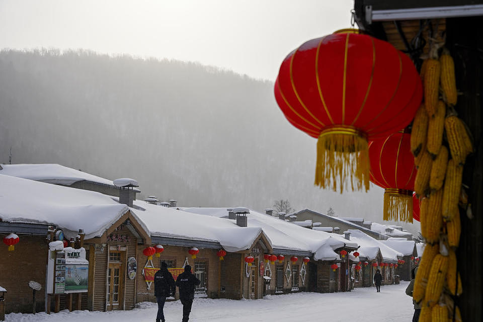 黑龙江海林市市场监管局回应雪乡酒店价格大涨：旅游人数上涨造成，严打“阴阳价格”（组图） - 1