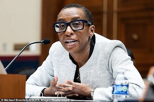 哈佛校长辞职，被指控近50项剽窃！但她称遭种族主义威胁下台（组图） - 1