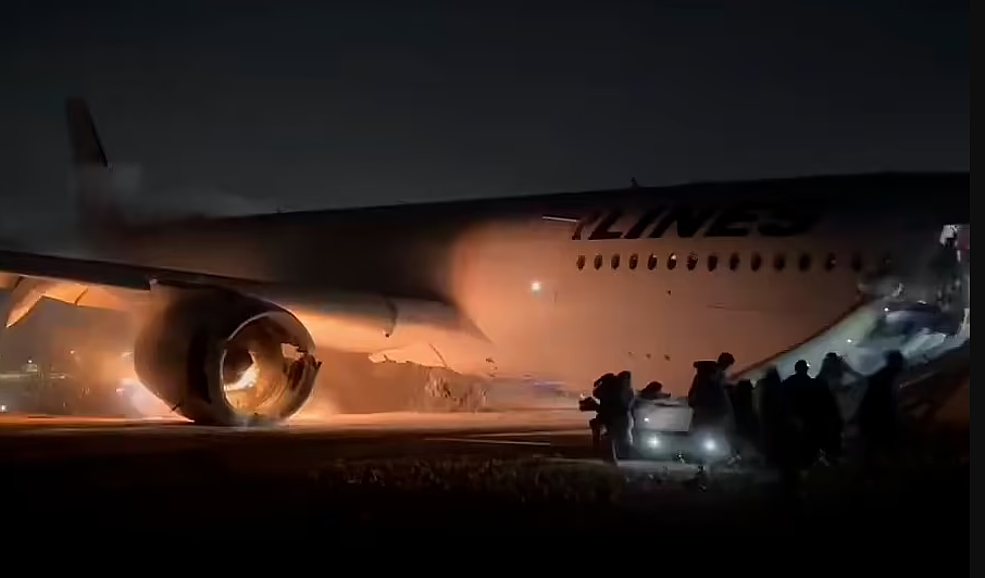 载有379人的客机撞上另一飞机，整架飞机被烧毁，澳总理发声！（组图） - 13