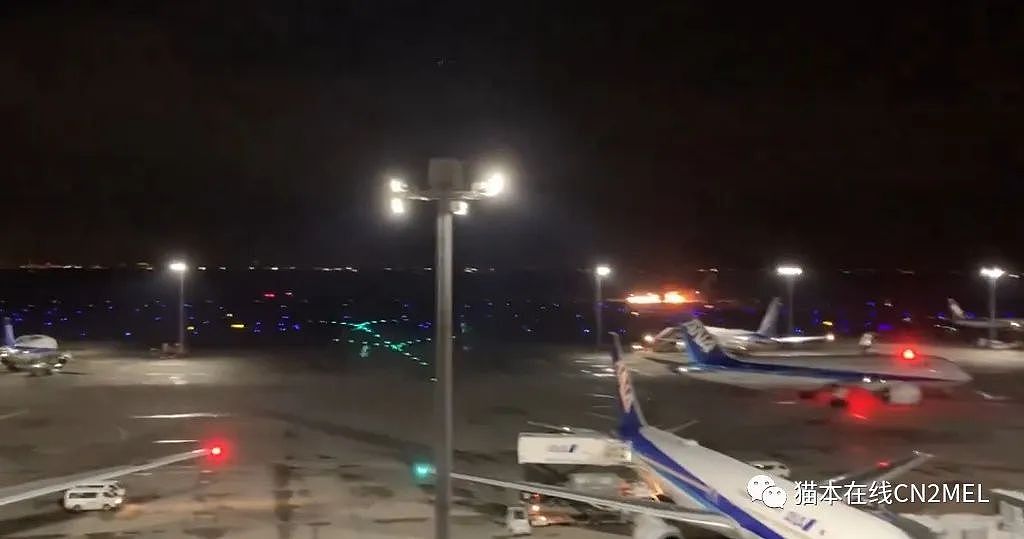 日本祸不单行！羽田机场两飞机相撞，日航客机被烧毁（组图） - 4