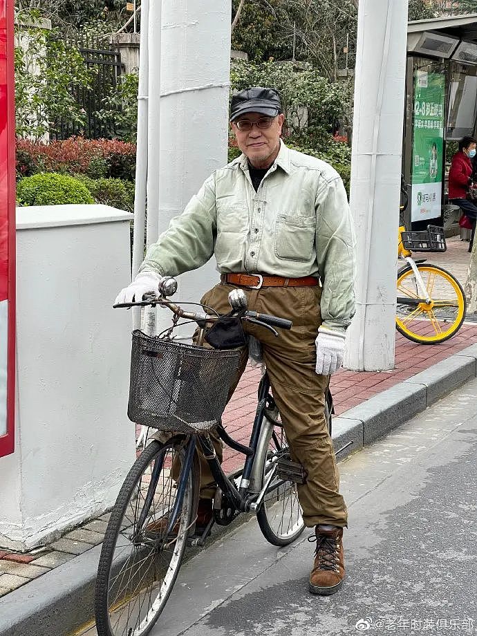 上海街头的一组街拍照火了，年轻人纷纷点赞：衣服很土，但气质绝了！（组图） - 24