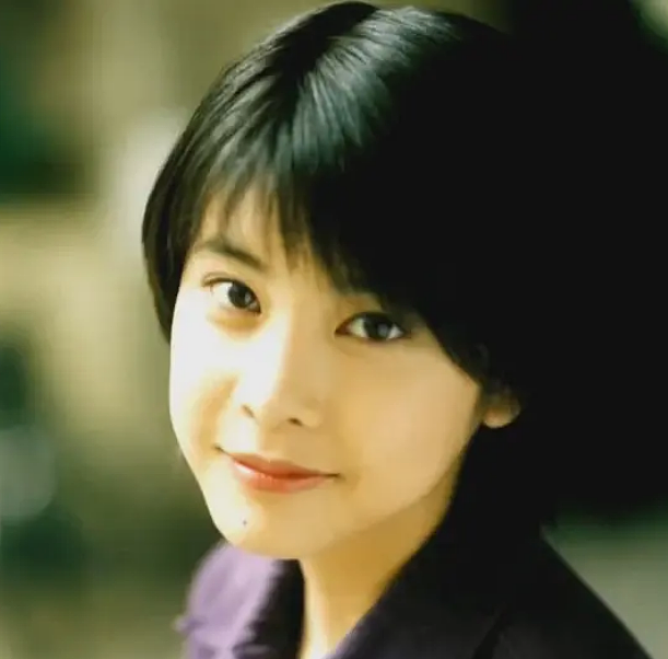 90年代那些颜值惊人的日本女星！年轻时的倾城容颜，让人看一眼就沦陷…（组图） - 26