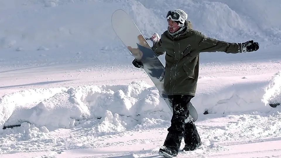 27岁中国女孩日本滑雪身亡：爆火运动背后的复杂危险（组图） - 11