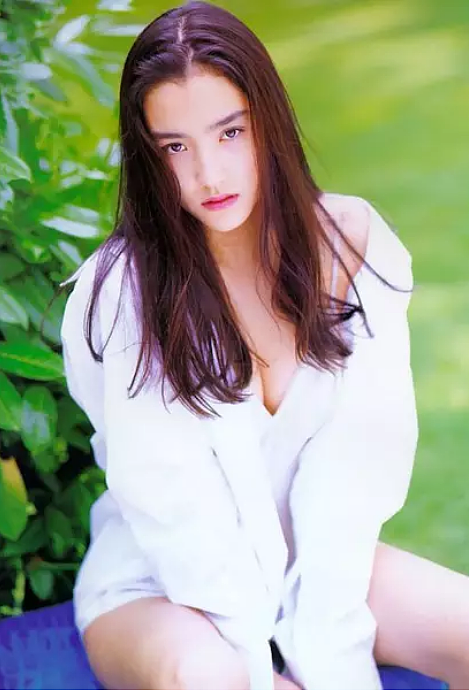 90年代那些颜值惊人的日本女星！年轻时的倾城容颜，让人看一眼就沦陷…（组图） - 33