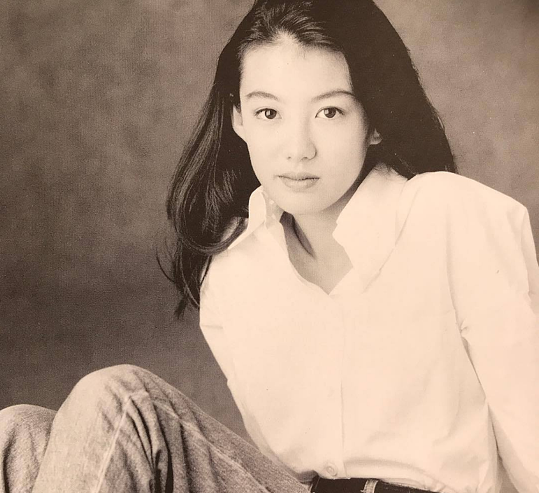 90年代那些颜值惊人的日本女星！年轻时的倾城容颜，让人看一眼就沦陷…（组图） - 29