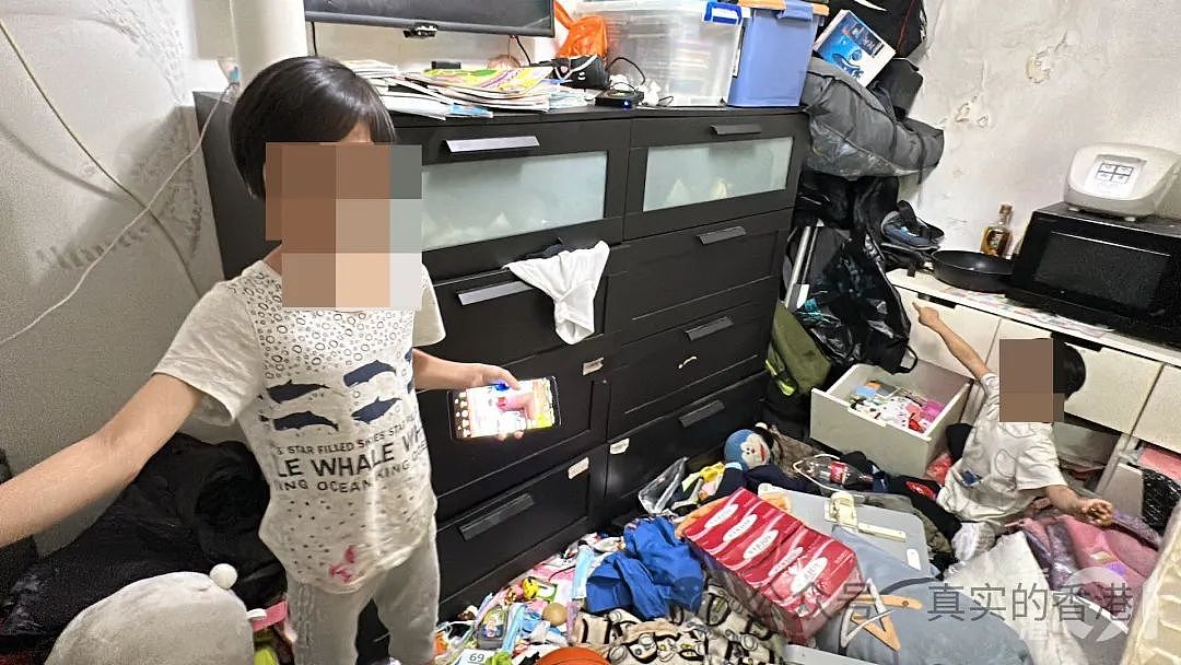 香港单亲妈妈被捕！三孩无人照顾，揭悲惨命运（组图） - 1