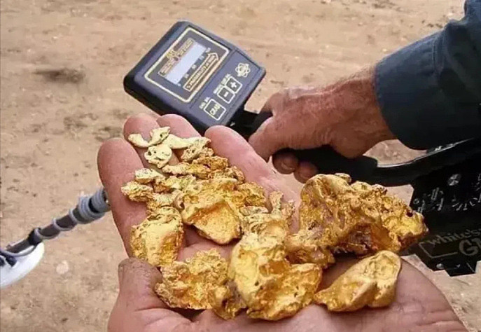沙特新发现世界级金矿，预计价值50万亿！网友：油上添金...（组图） - 1