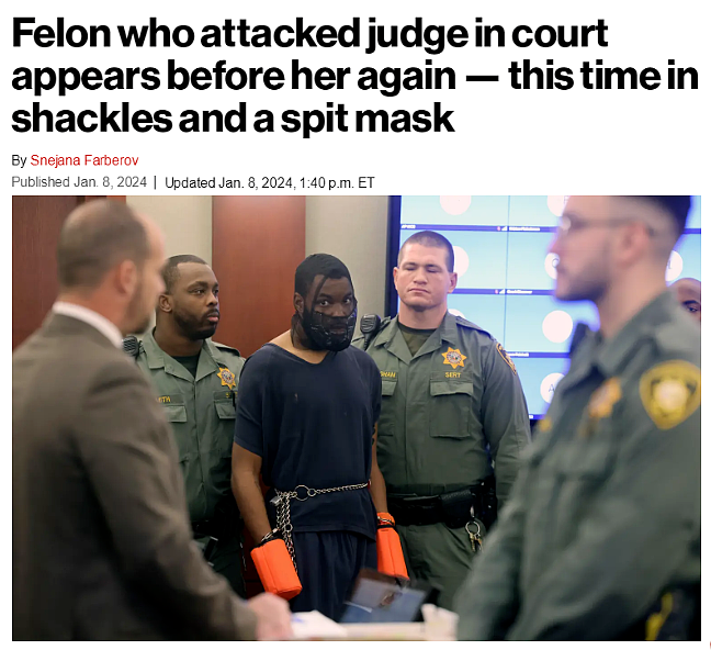 那个飞身殴打女法官的黑人男子，昨天再次出庭，一身装扮笑翻全网（视频/组图） - 1