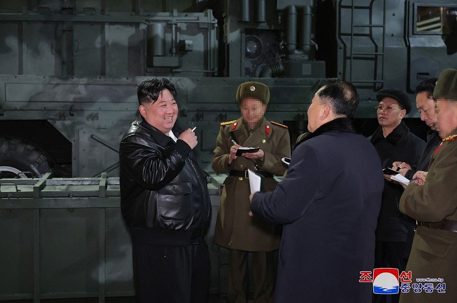 金正恩：是时候将韩国列为“最敌对”国家，朝鲜须增强核震慑力（组图） - 4