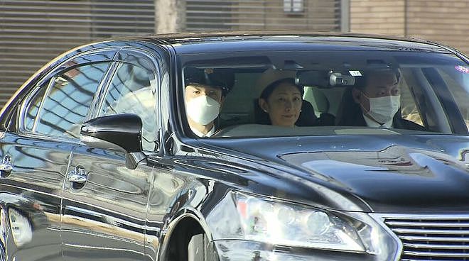 日本57岁王储妃缺席活动，染上不明疾病无法正常吃饭，网友少同情（组图） - 4